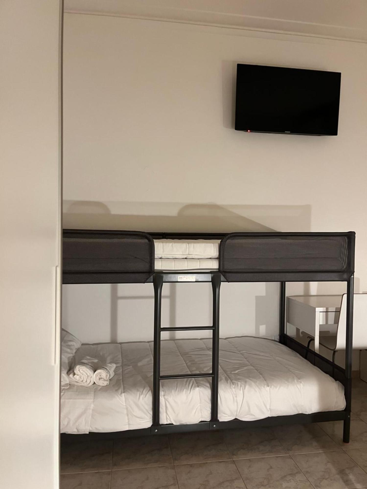 Scalo 71 Guest House Рим Екстер'єр фото