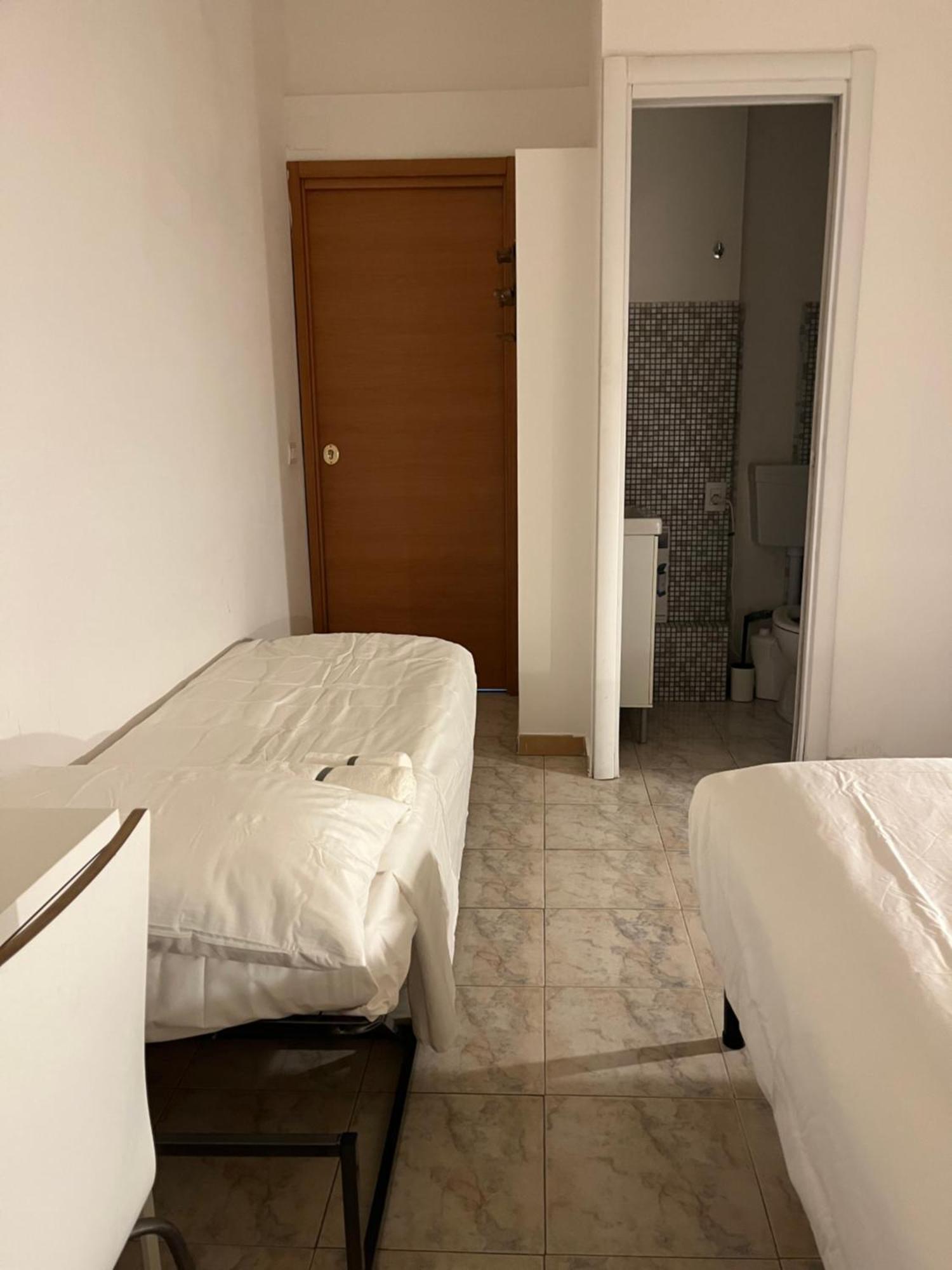 Scalo 71 Guest House Рим Екстер'єр фото