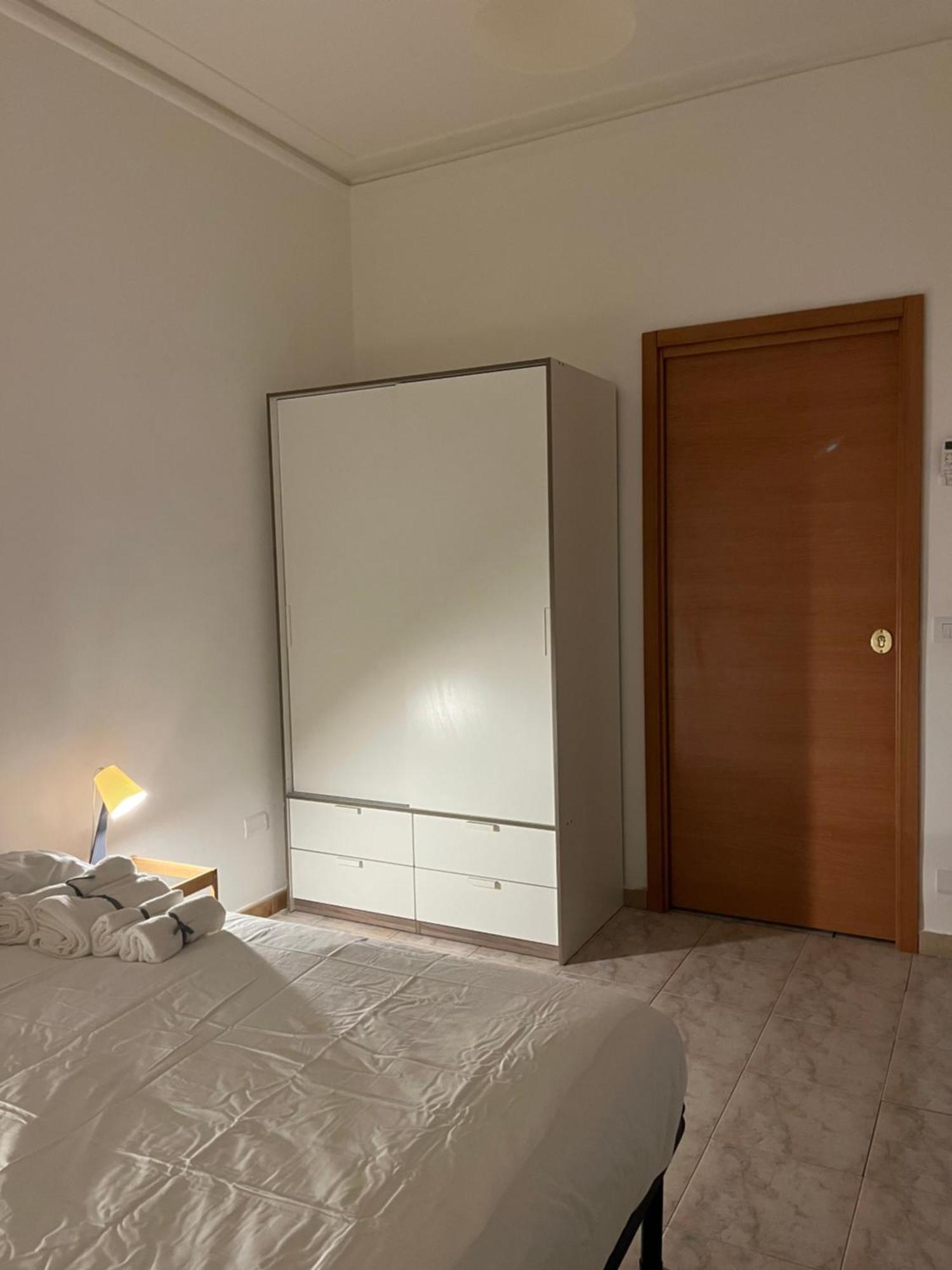 Scalo 71 Guest House Рим Екстер'єр фото