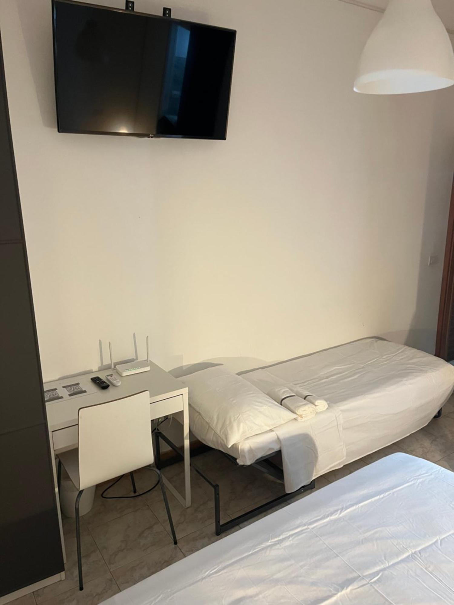 Scalo 71 Guest House Рим Екстер'єр фото